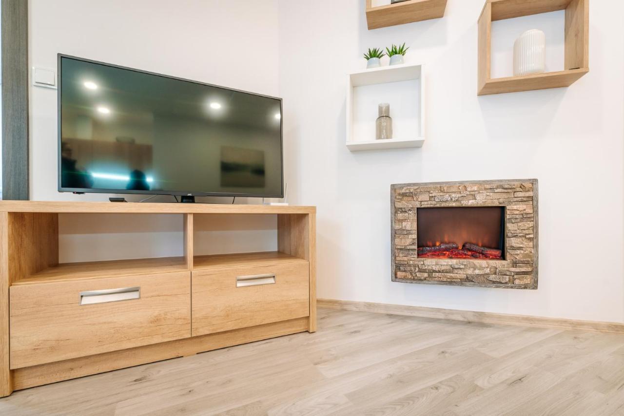 Apartment Hugo Klinovec Loučná pod Klínovcem Eksteriør billede